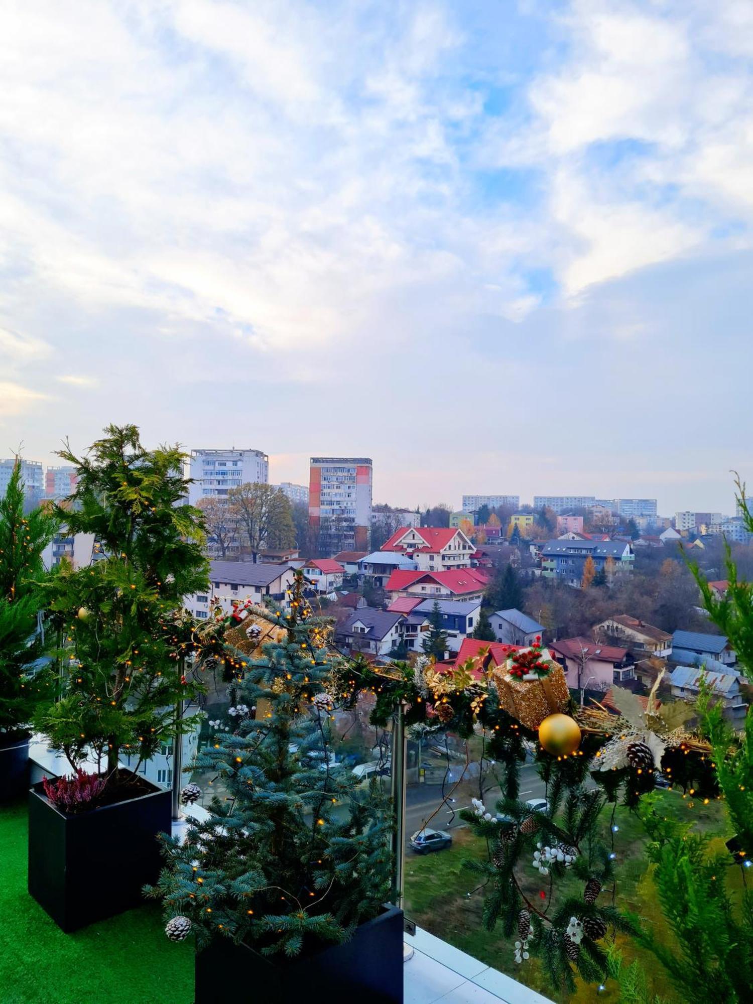 Penthouse Aeroport Iasi Apartment Ngoại thất bức ảnh