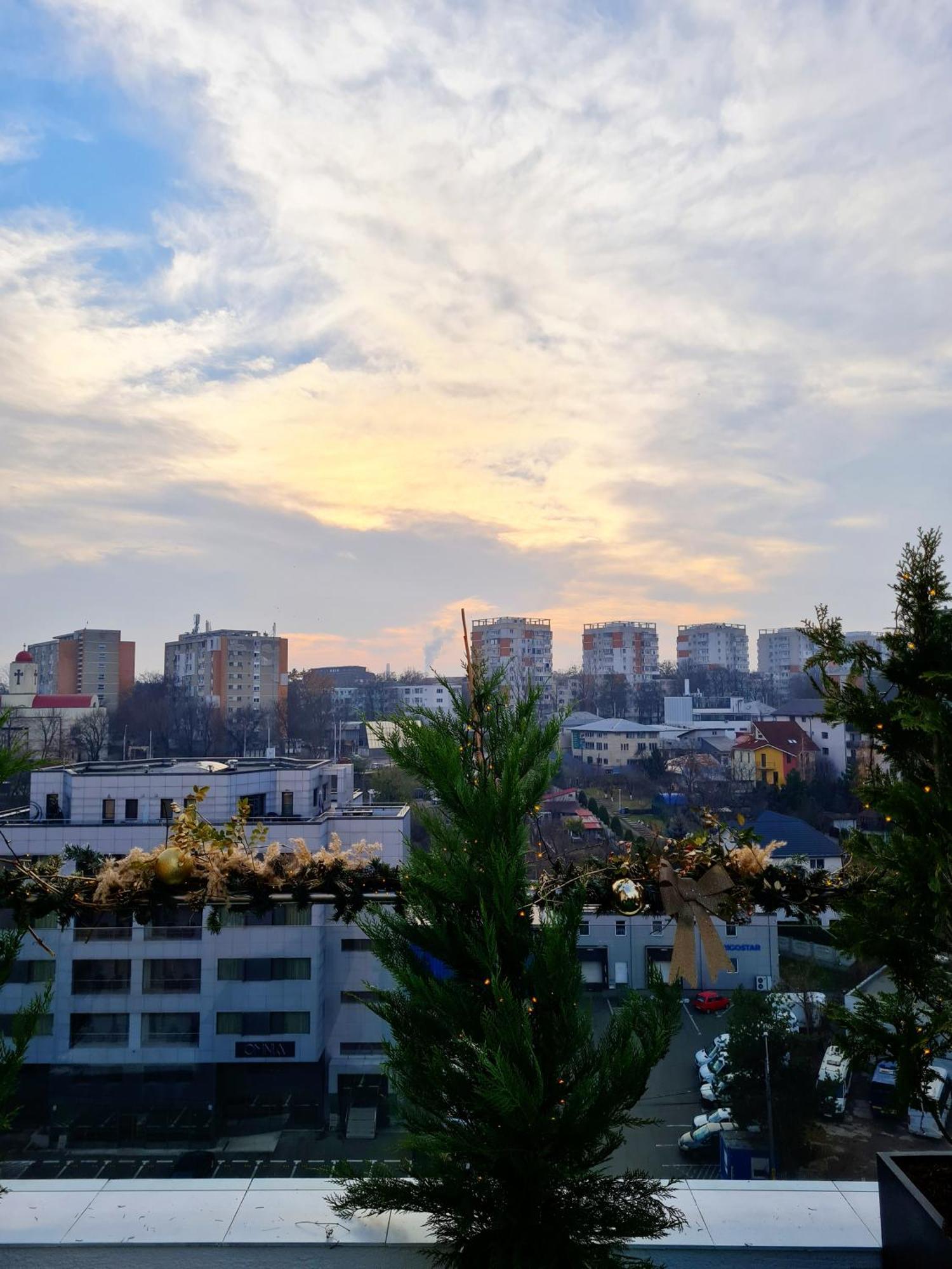 Penthouse Aeroport Iasi Apartment Ngoại thất bức ảnh