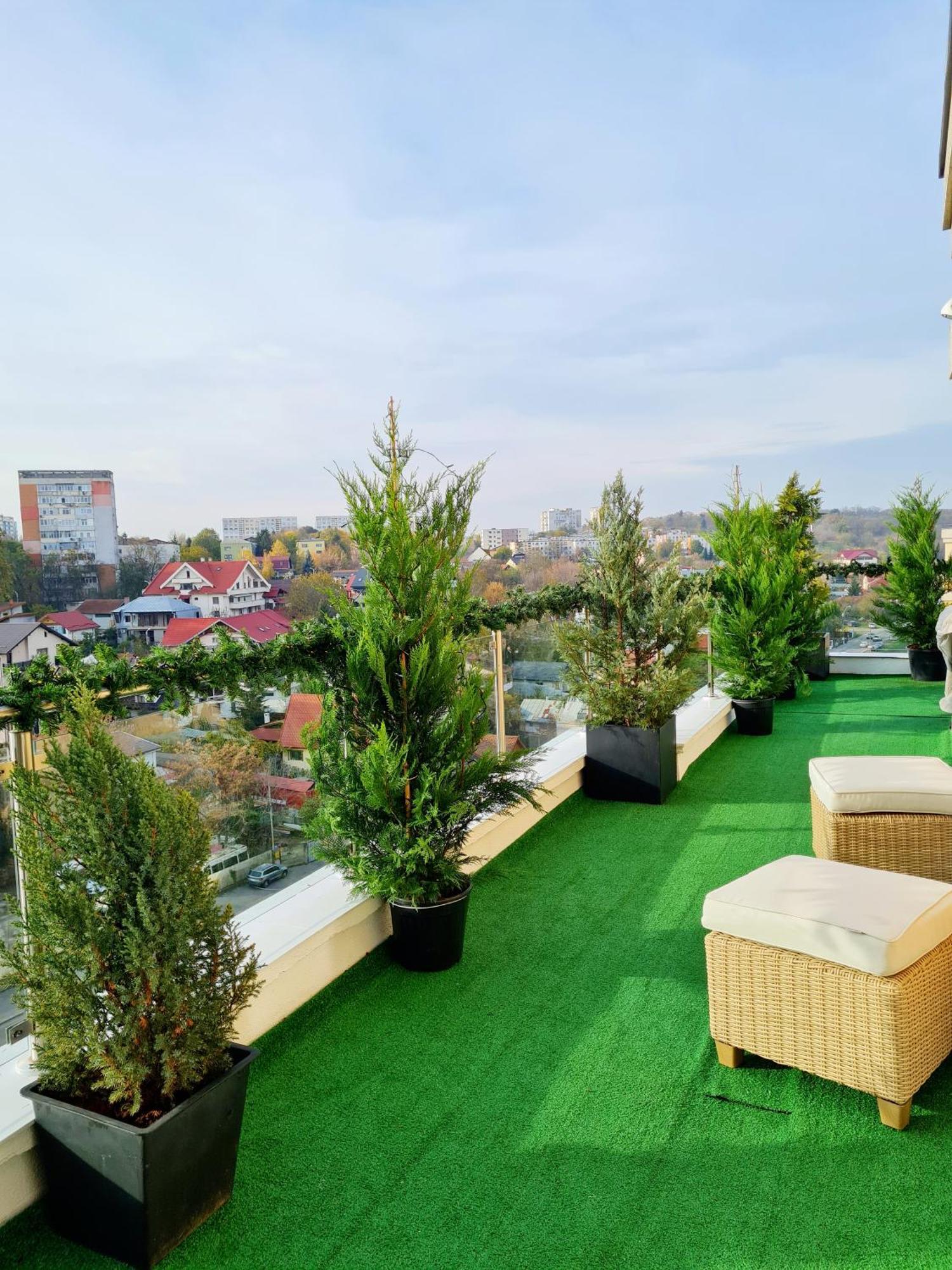 Penthouse Aeroport Iasi Apartment Ngoại thất bức ảnh