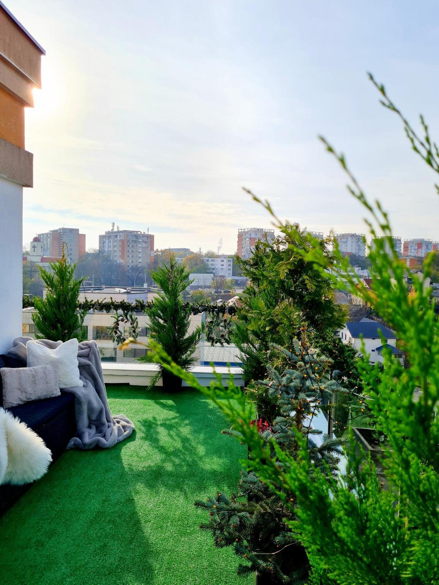 Penthouse Aeroport Iasi Apartment Ngoại thất bức ảnh