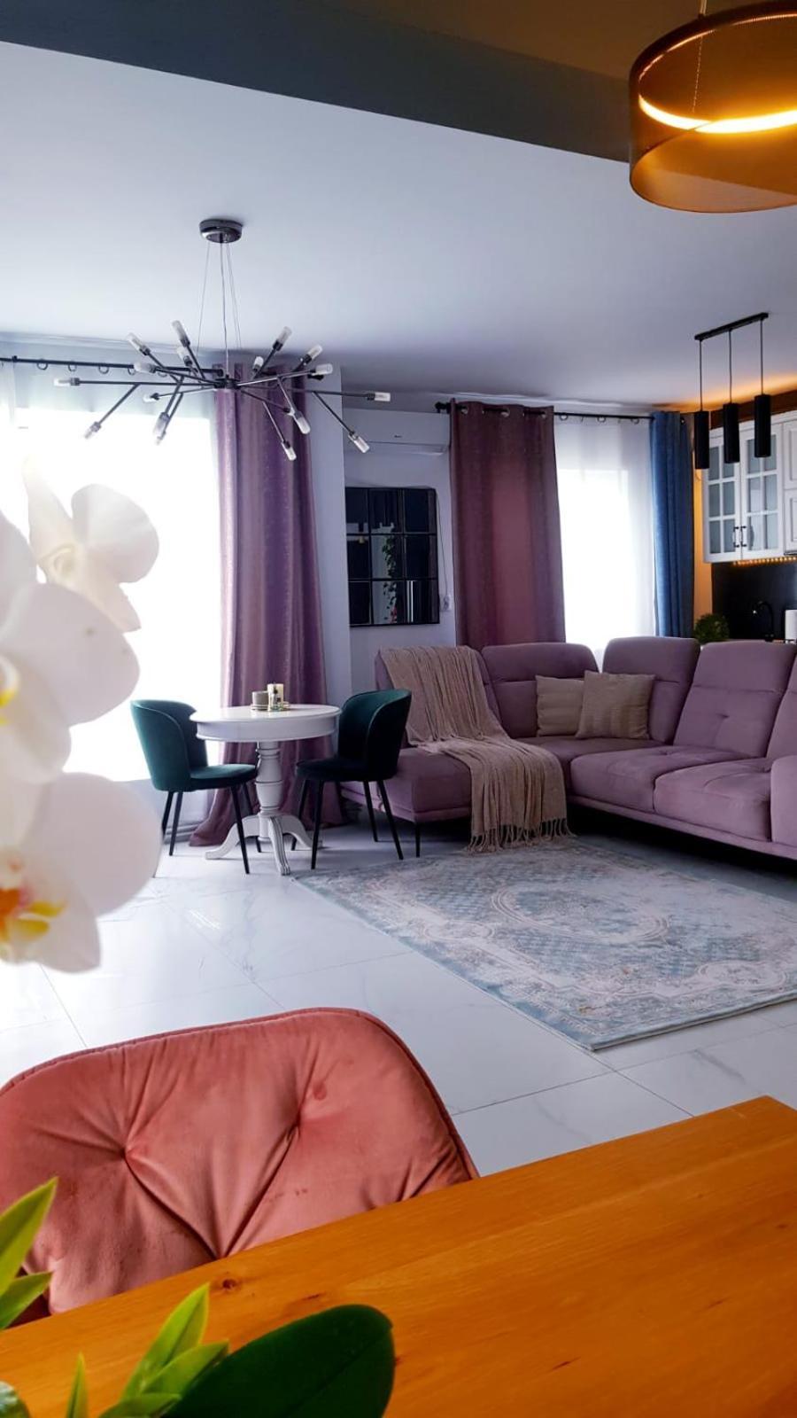 Penthouse Aeroport Iasi Apartment Ngoại thất bức ảnh